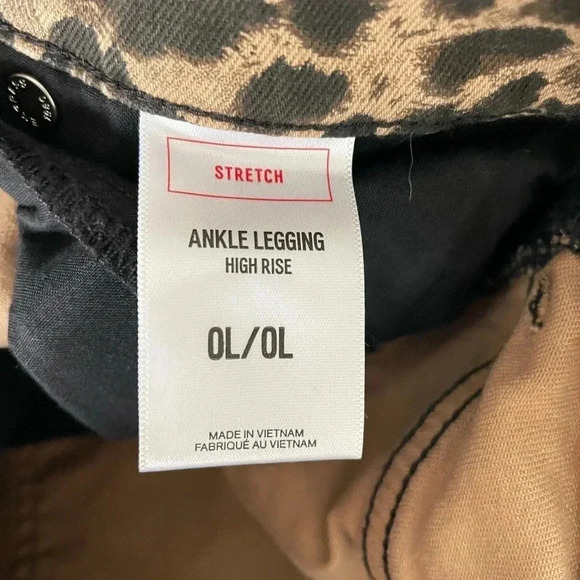 Express leopard high rise ankle legging - Picture 5 of 9